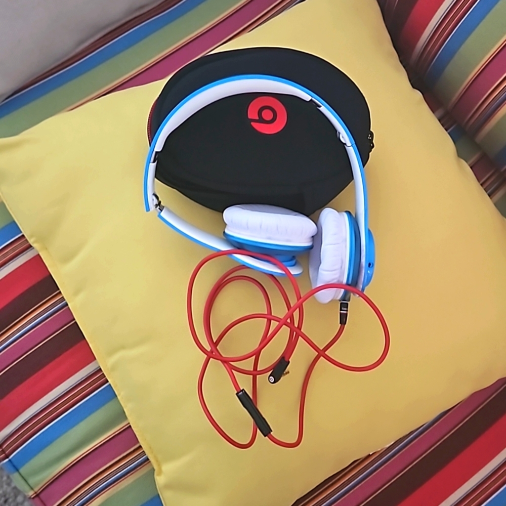Headphones by Beats By Dr. Dre are wired on-ear headphones . Excellent condition